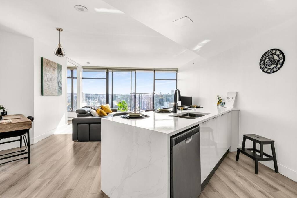 Central Luxury Apartment With Best City Views! Vancouver Ngoại thất bức ảnh