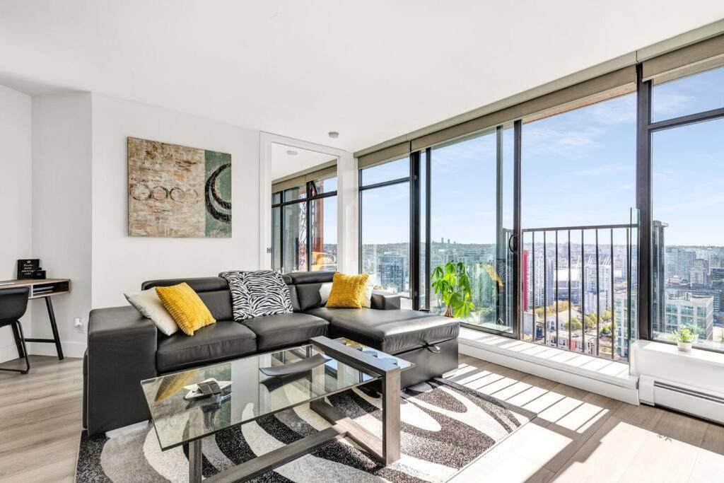 Central Luxury Apartment With Best City Views! Vancouver Ngoại thất bức ảnh